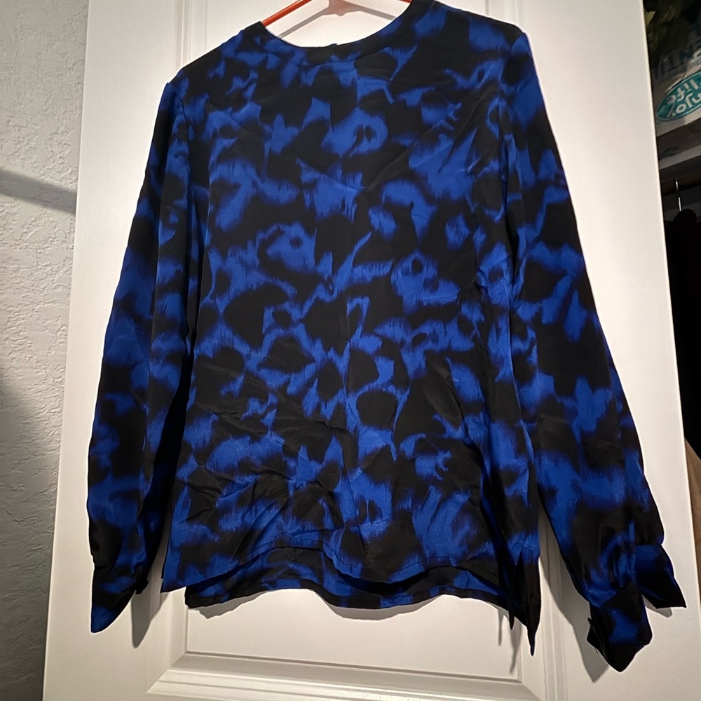 Blue and Black Women's